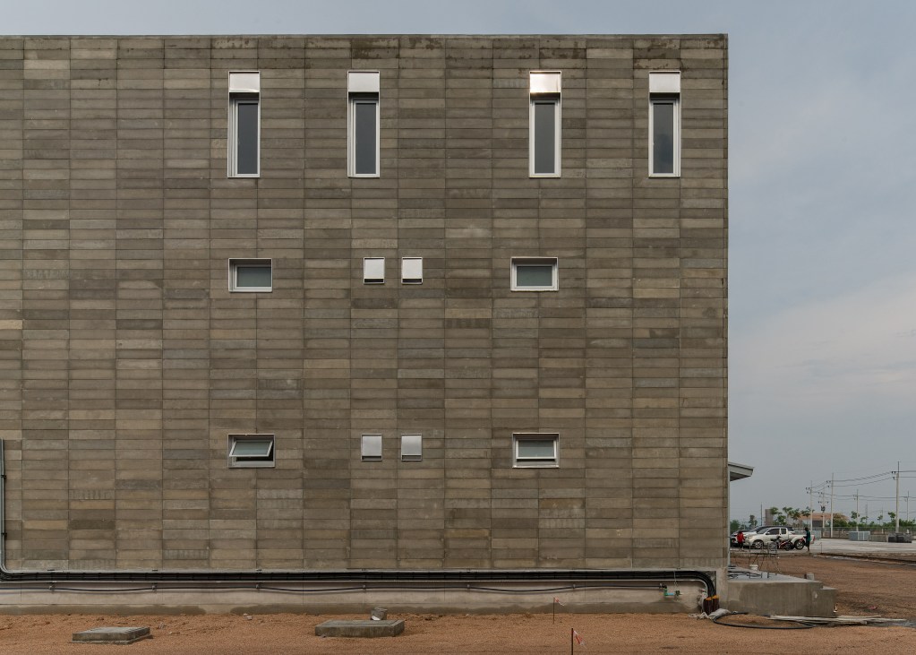 Rice Straw Concrete Block – mflex factory